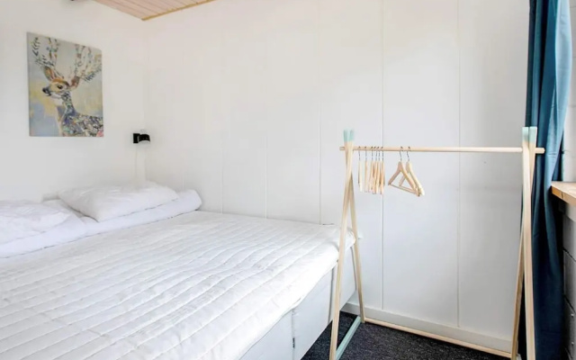 6 Person Holiday Home in Vaeggerlose