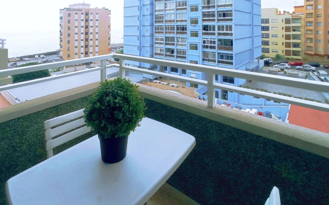 Live Candelaria Alsaca Beach View