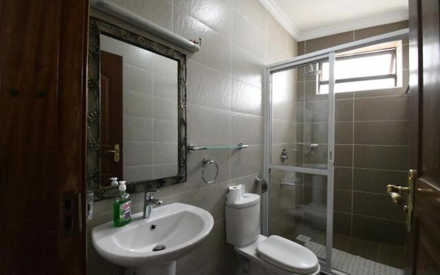 Spacious 3 Bedroom Fully Furnished Apartment