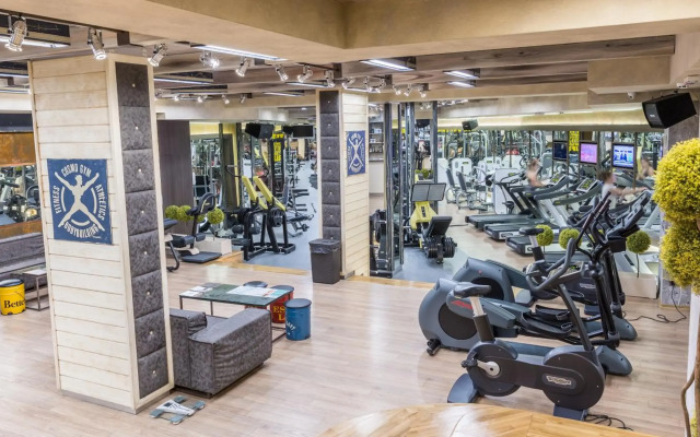 Cosmopolitan Hotel & Wellness