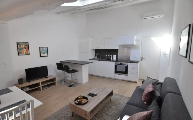 Picasso Apartments