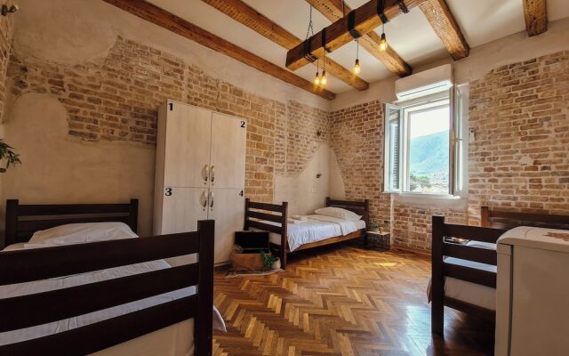 Step to Kotor Bay Guesthouse