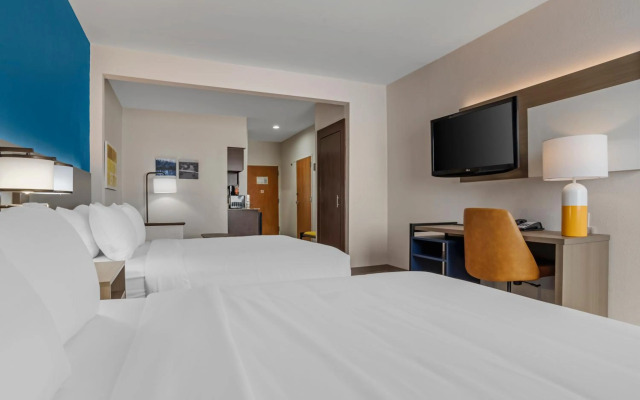 Comfort Suites Hattiesburg near University