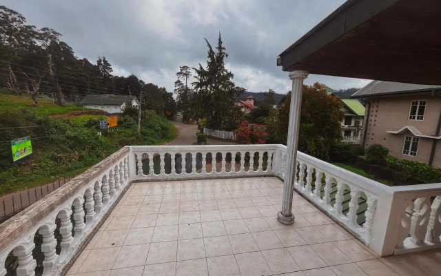 Selis Manor Holiday Home