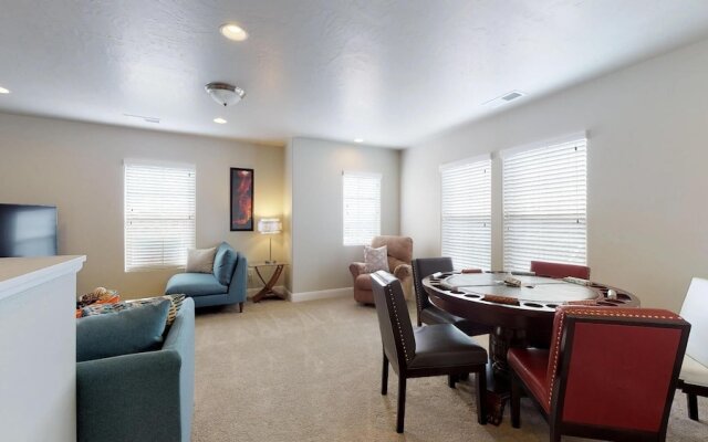 Sweet 3 Bedroom Apts