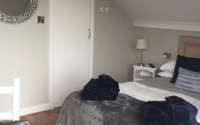 Coral Gables Guesthouse