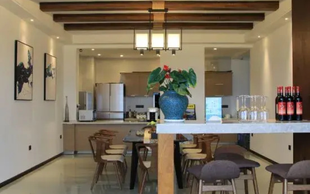 Dali Junbo Tea Yun Theme Seaview Homestay