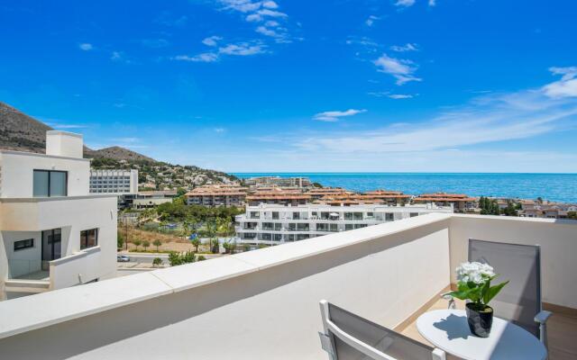 Yara In Fuengirola With 3 Bedrooms And 2 Bathrooms