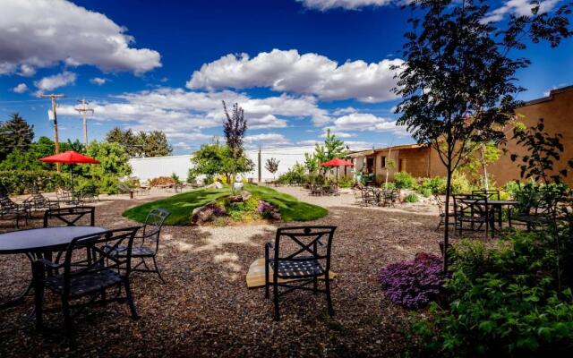 Stone Lizard Lodging