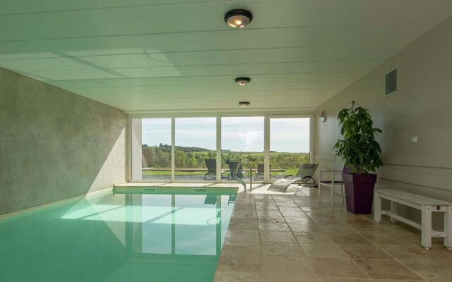 Splendid Holiday Home in Nadrin With Infrared Sauna & Heated Pool