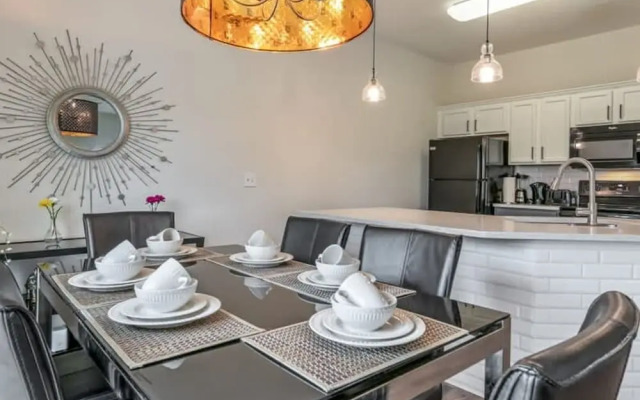 Remodeled Gem - Comfort and Location