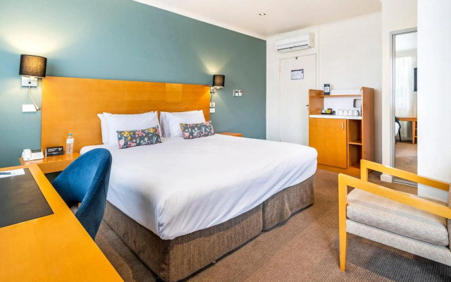 Gateway Hotel by Nightcap Plus