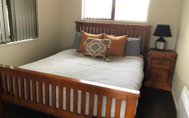 Twizel - Apartment on Woodley