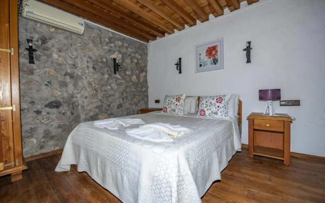 Peaceful Villa With Private Pool and Garden in Fethiye