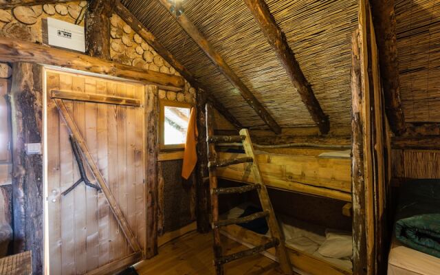 Camping Les Castors - Cabanes Insolites