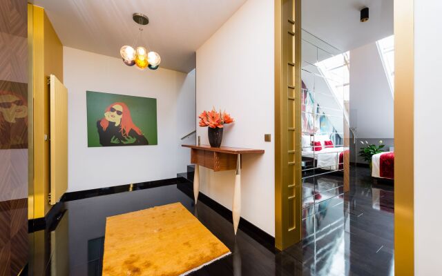 Aquarius Residence by TKC