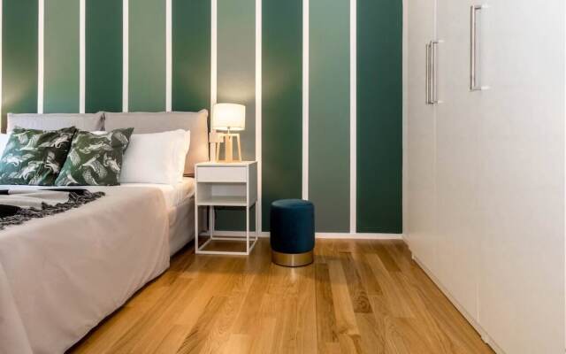 JOIVY Lotto Square Apartment