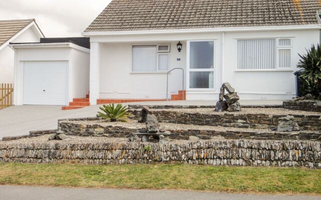17 Greenbank Crescent