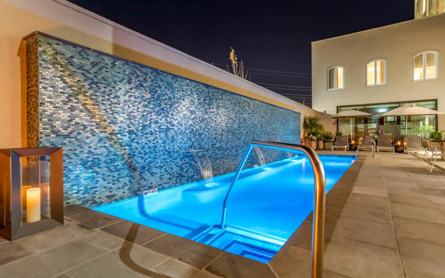 ONE11 Hotel