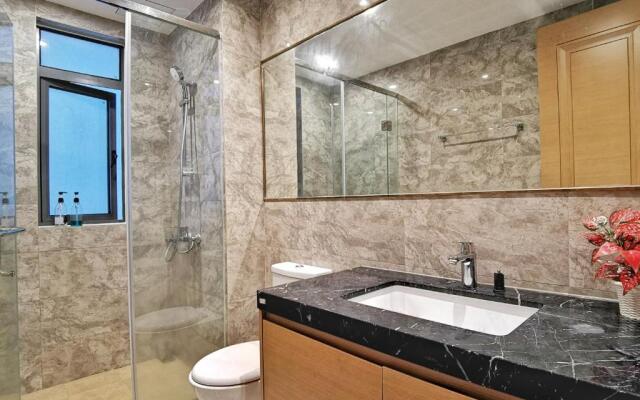 Yussy 4Bedroom Condo at R&F Princess Cove