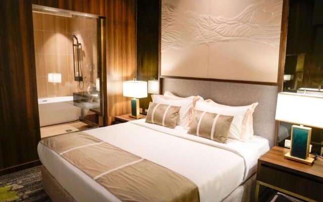 Azar Hotel