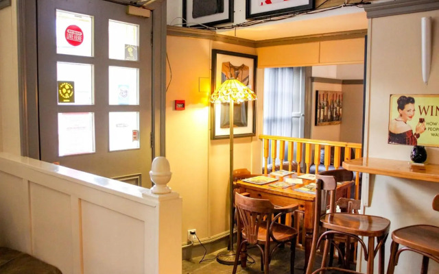 Station Hotel And Restaurant