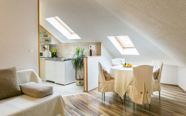 Old Town Sunrise Apartments