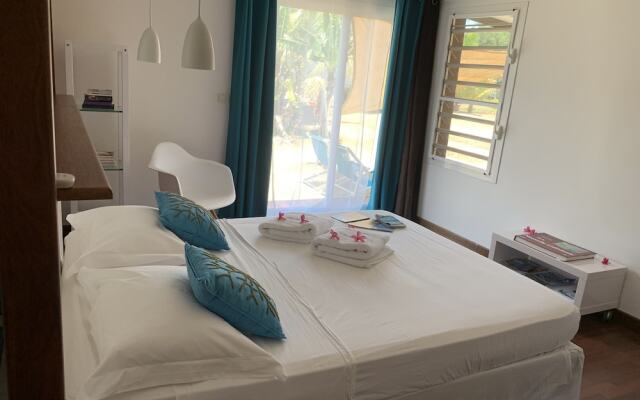 Poé Côté Lagon Beach Bungalows