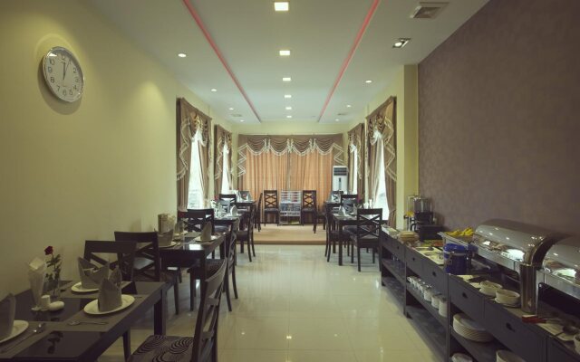 Royal Platinum Hotel
