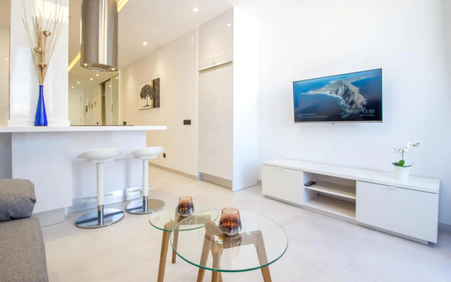 Mainstream home with balcony By Canariasgetaway