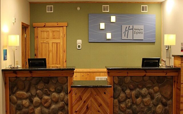 Holiday Inn Express Munising-Lakeview by IHG