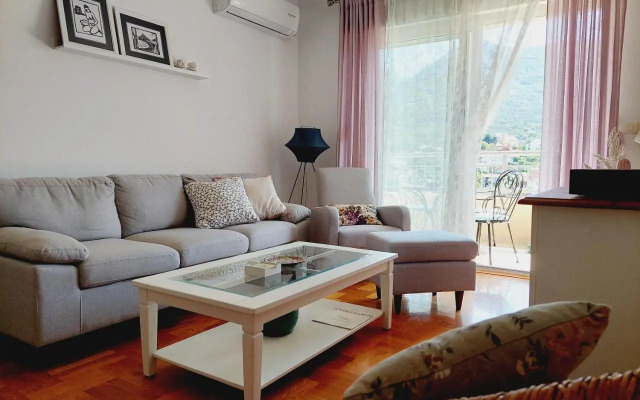 Sweet Apartment