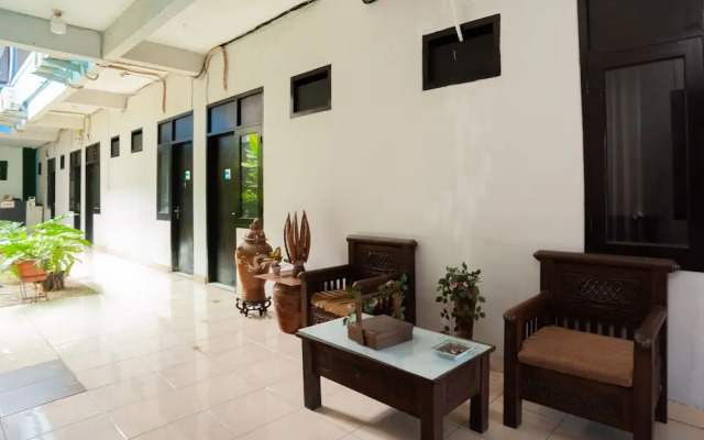 RedDoorz Syariah near Margonda Raya