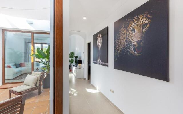 Amazing view to golf courses 14 pax