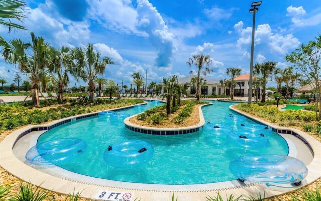 Storey Lake 4 Bedroom Townhome w Splashpool - 1629ST