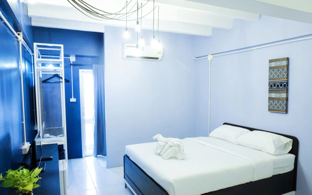 BEDGASM Hotel x Café at Nimman