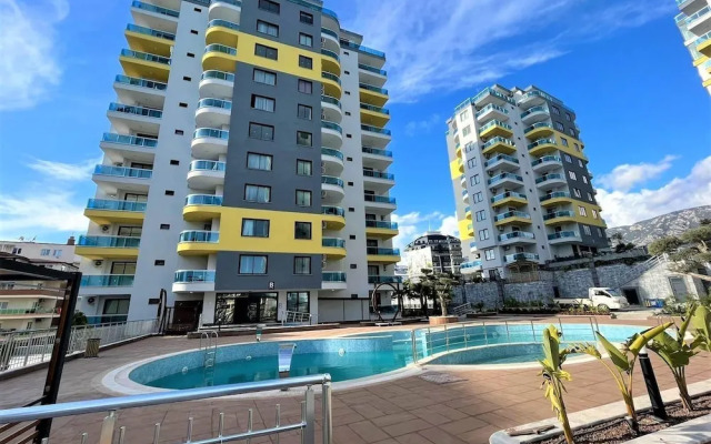 Heaven Hills Complex