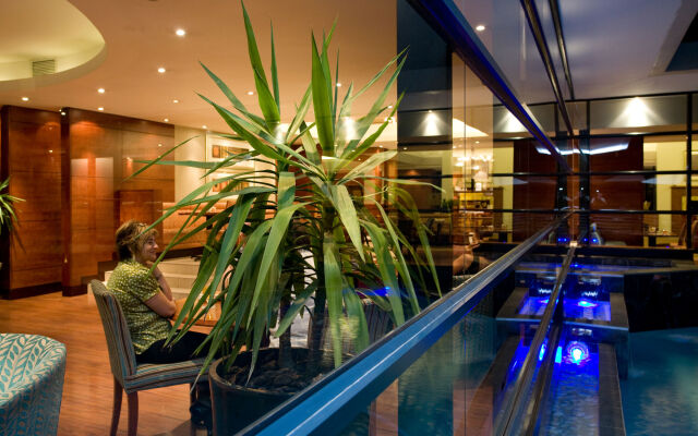 City Lodge Johannesburg Airport, Barbara Road