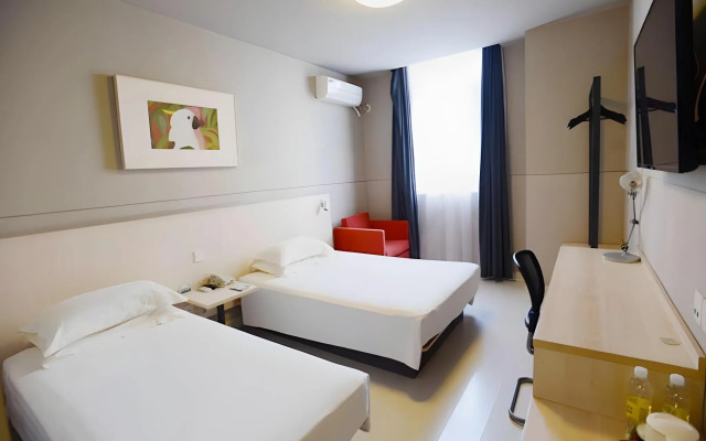 Jinjiang Inns Hongqiao Hub West Tianshan Road