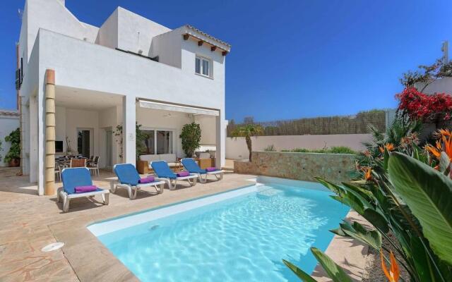 Villa Miguel Angel