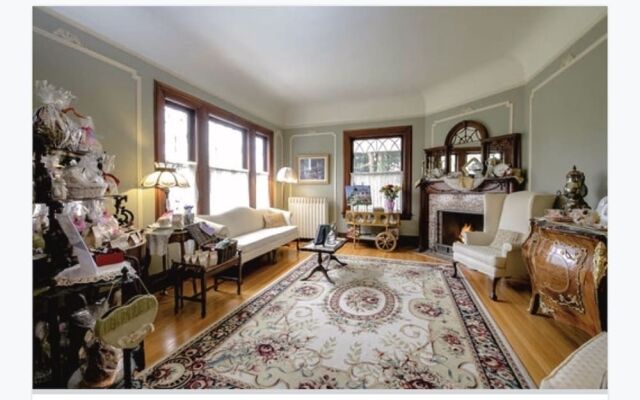 Mathis House, A Victorian Bed & Breakfast and Tea Room at 600 Main