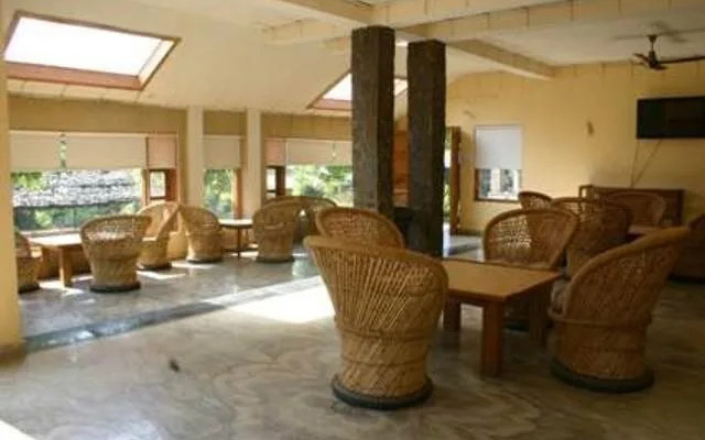 High Bank Himalayan Retreat