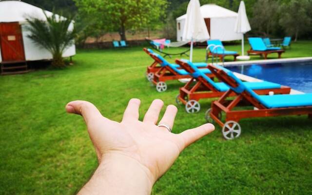 Yol Glamping Hotel Retreat Center