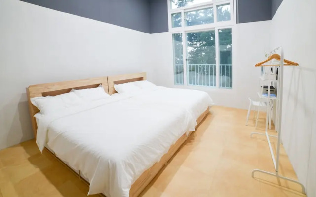 Yeongheungdo Tour Pension