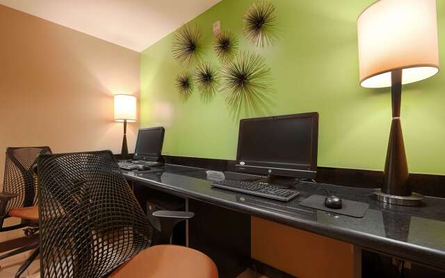 Best Western Plus College Park Hotel