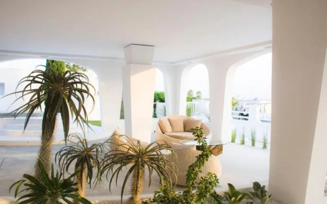 Valentino Luxury Rooms