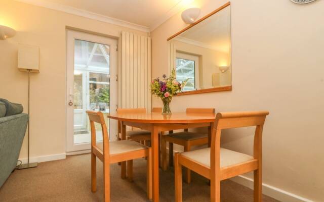 10 Pear Tree Court