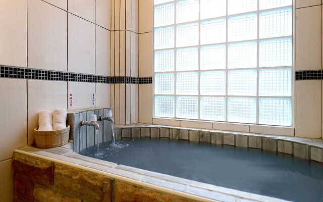 Phoenix Pavilion Hot Spring Hotel