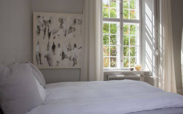 Luxury apartment in the center 1400-1