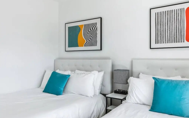 The Desert Xscape Pool Views